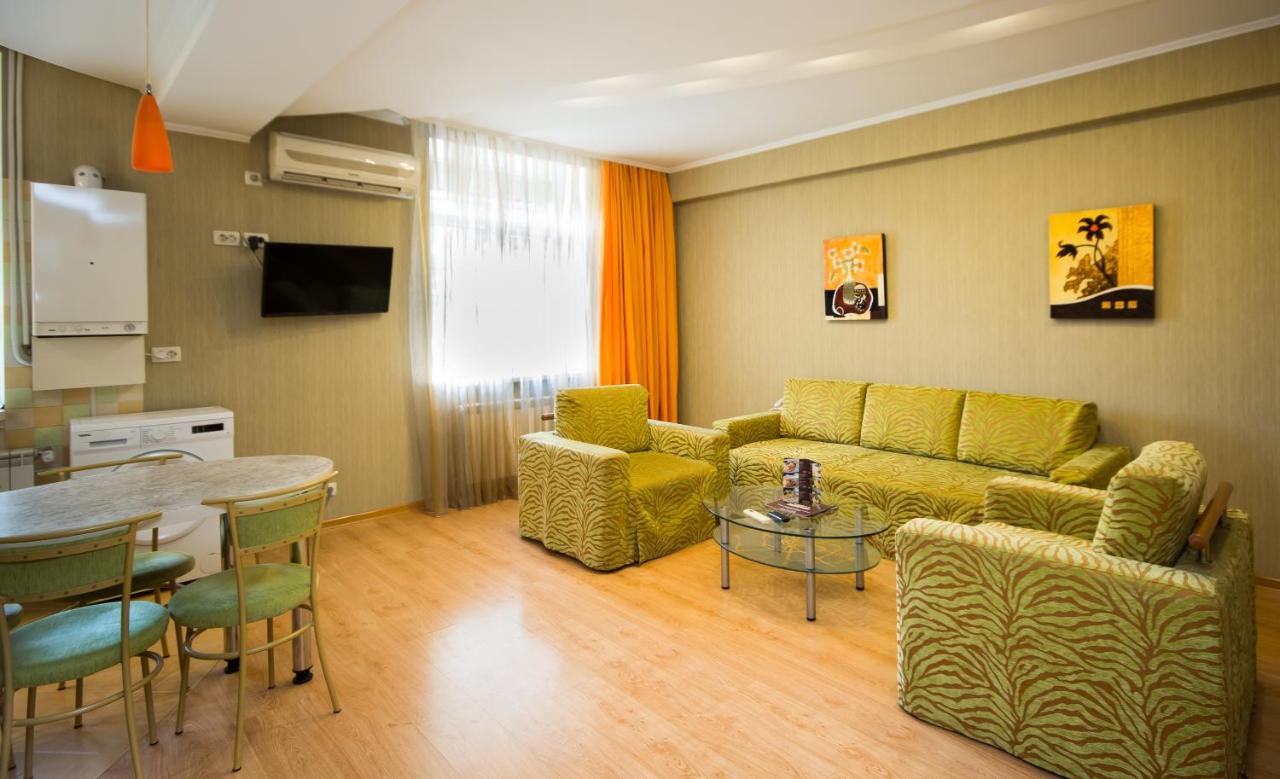 Hotel Apartments Adresa Chisinau Exterior photo