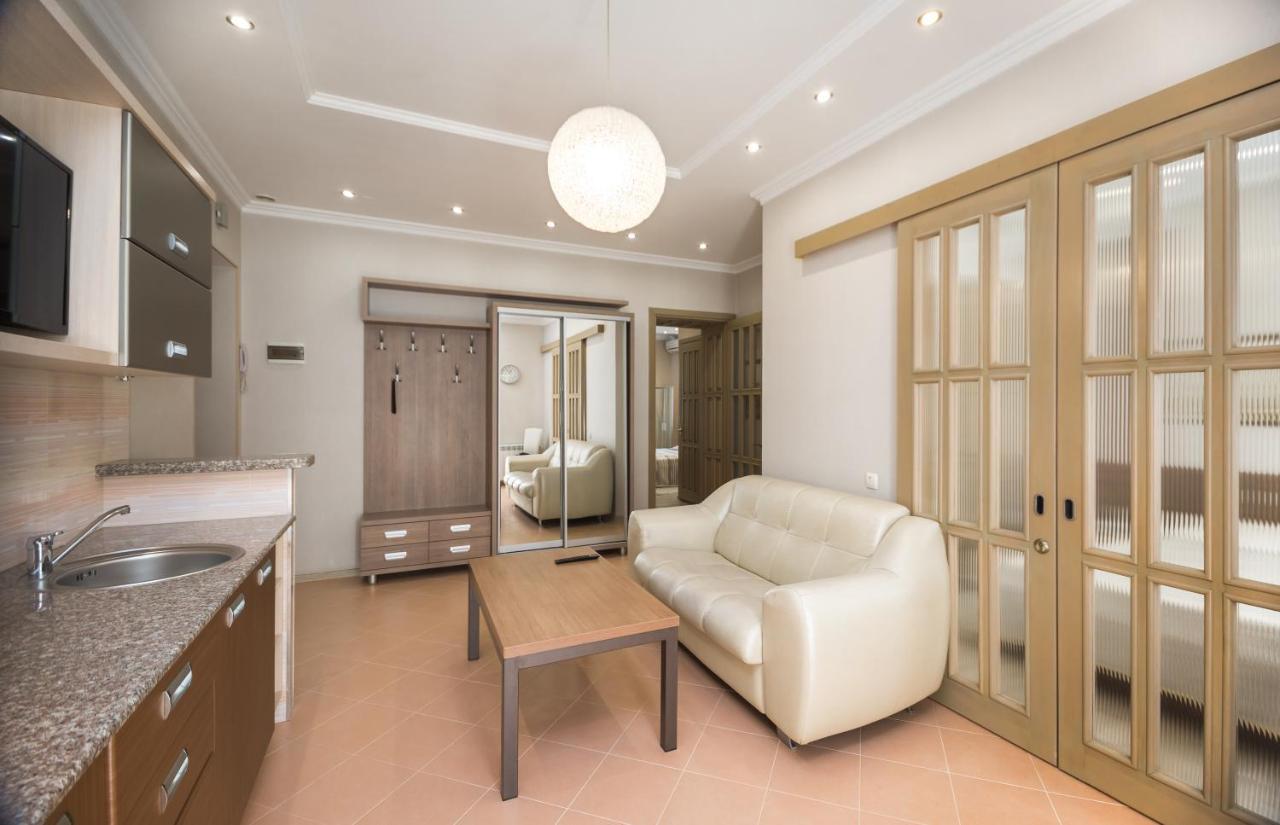 Hotel Apartments Adresa Chisinau Exterior photo